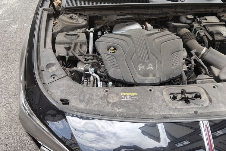 Used Hongqi H5 2024 2.0T Automatic Smart Connect Flagship Edition Engine Bay Right
