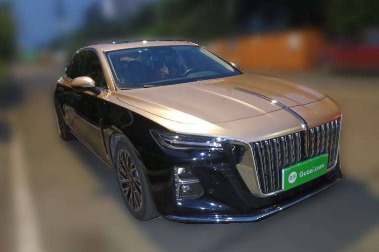 Used Hongqi H5 2024 2.0T Automatic Smart Connect Flagship Edition Front Right 45 Deg