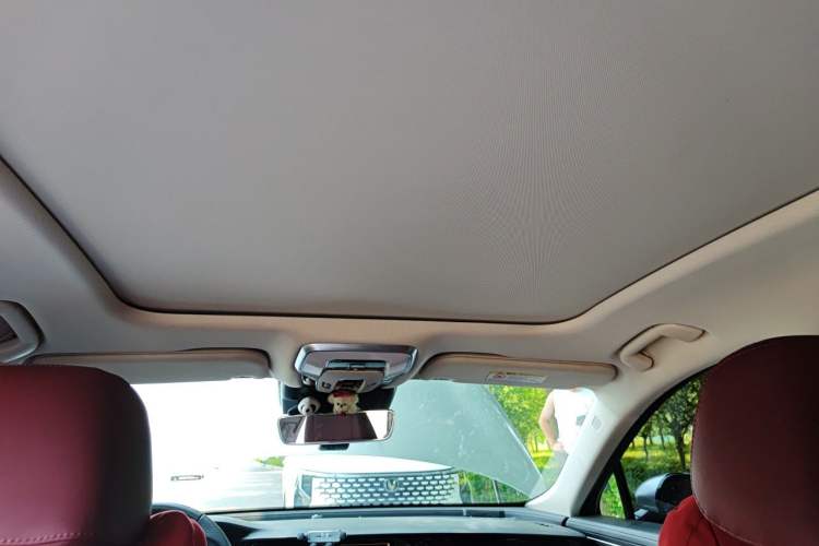 Used Hongqi H5 2024 2.0T Automatic Smart Connect Flagship Edition Headliner