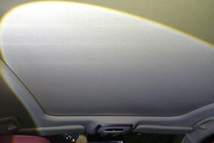 Used Hongqi H5 2024 2.0T Automatic Smart Connect Flagship Edition Headliner