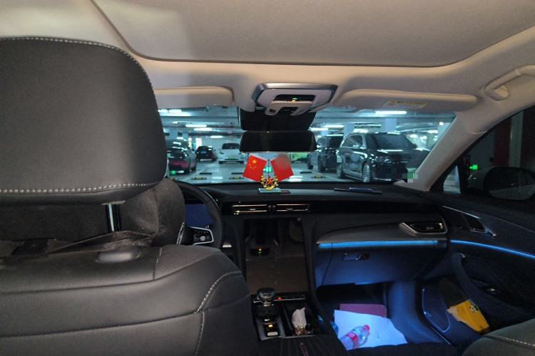 Used Hongqi H5 2024 2.0T Automatic Smart Connect Flagship Edition Headliner
