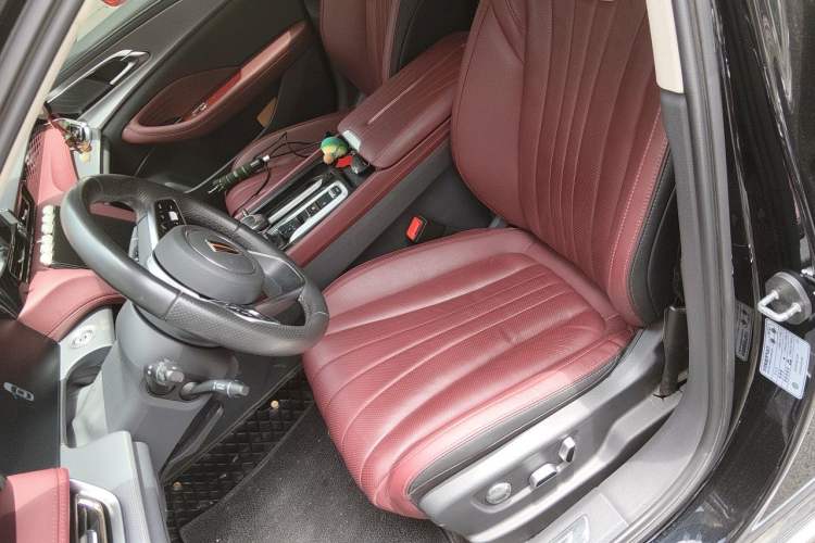 Used Hongqi H5 2024 2.0T Automatic Smart Connect Flagship Edition Left Front Seat