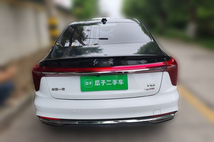 Used Hongqi H5 2024 2.0T Automatic Smart Connect Flagship Edition Rear