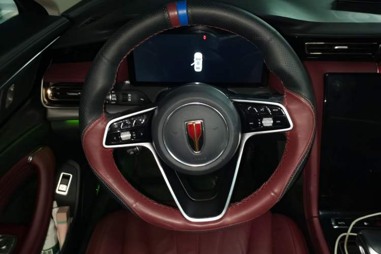 Used Hongqi H5 2024 2.0T Automatic Smart Connect Flagship Edition Steering Wheel
