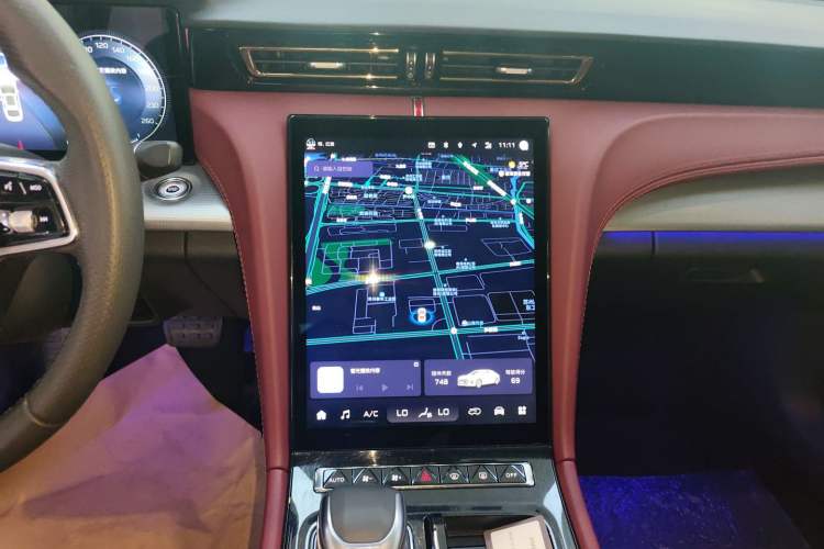 Used Hongqi H5 2024 2.0T Automatic Smart Connect Flagship Edition Audio And AC Panel