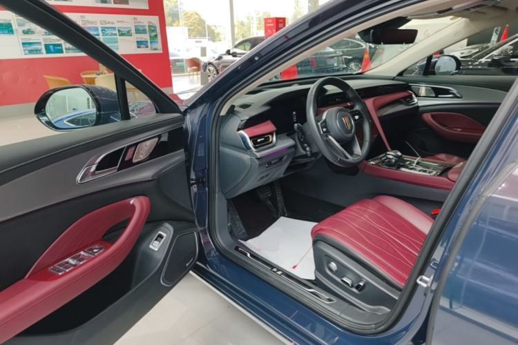 Used Hongqi H5 2024 2.0T Automatic Smart Connect Flagship Edition Driver Seat