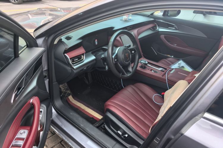 Used Hongqi H5 2024 2.0T Automatic Smart Connect Flagship Edition Driver Seat