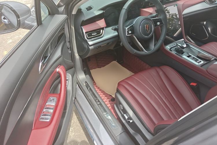 Used Hongqi H5 2024 2.0T Automatic Smart Connect Flagship Edition Driver Seat