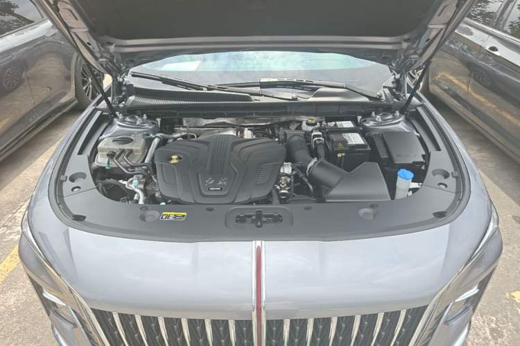 Used Hongqi H5 2024 2.0T Automatic Smart Connect Flagship Edition Engine Bay