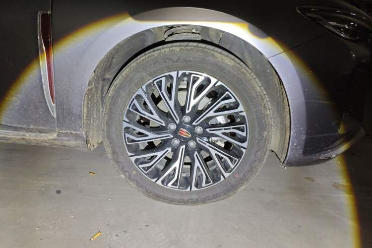 Used Hongqi H5 2024 2.0T Automatic Smart Connect Flagship Edition Exterior 1