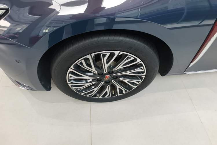 Used Hongqi H5 2024 2.0T Automatic Smart Connect Flagship Edition Exterior 4