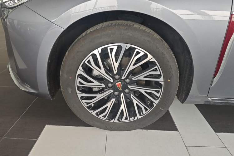 Used Hongqi H5 2024 2.0T Automatic Smart Connect Flagship Edition Exterior 4
