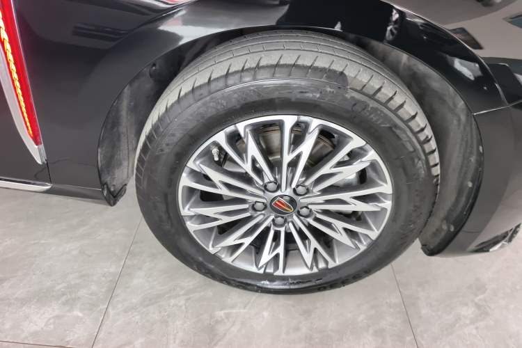 Used Hongqi H5 2024 2.0T Automatic Smart Connect Flagship Edition Exterior 5