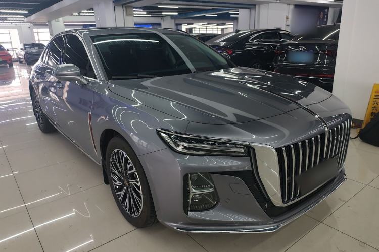 Used Hongqi H5 2024 2.0T Automatic Smart Connect Flagship Edition Front Right 45 Deg