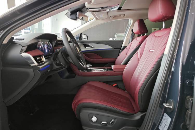 Used Hongqi H5 2024 2.0T Automatic Smart Connect Flagship Edition Interior 1