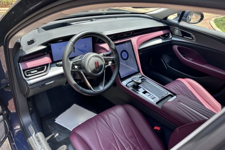 Used Hongqi H5 2024 2.0T Automatic Smart Connect Flagship Edition Interior 11