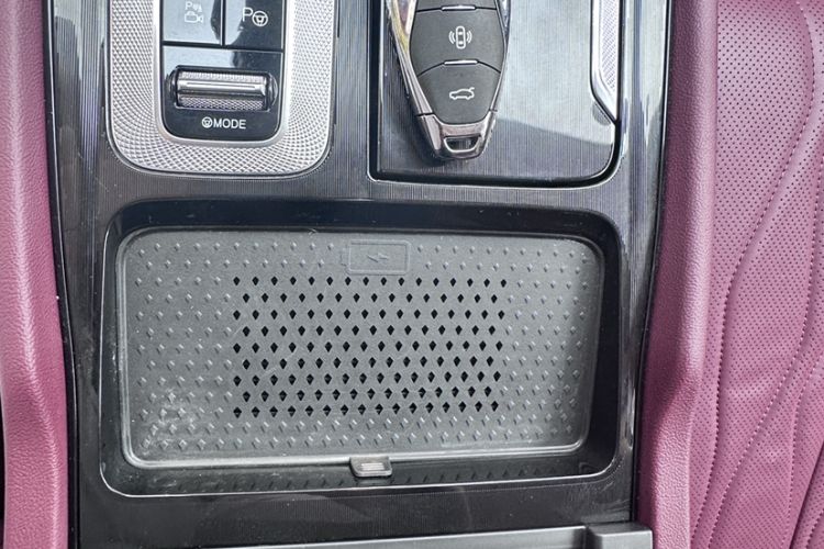 Used Hongqi H5 2024 2.0T Automatic Smart Connect Flagship Edition Interior 12