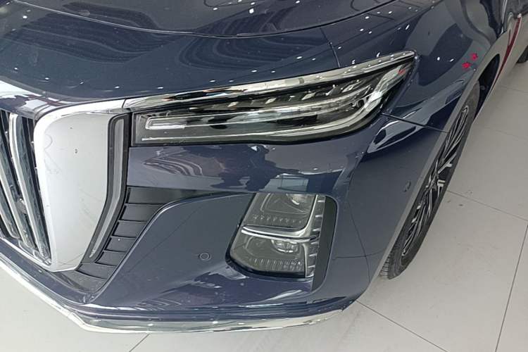 Used Hongqi H5 2024 2.0T Automatic Smart Connect Flagship Edition Left Front Headlight