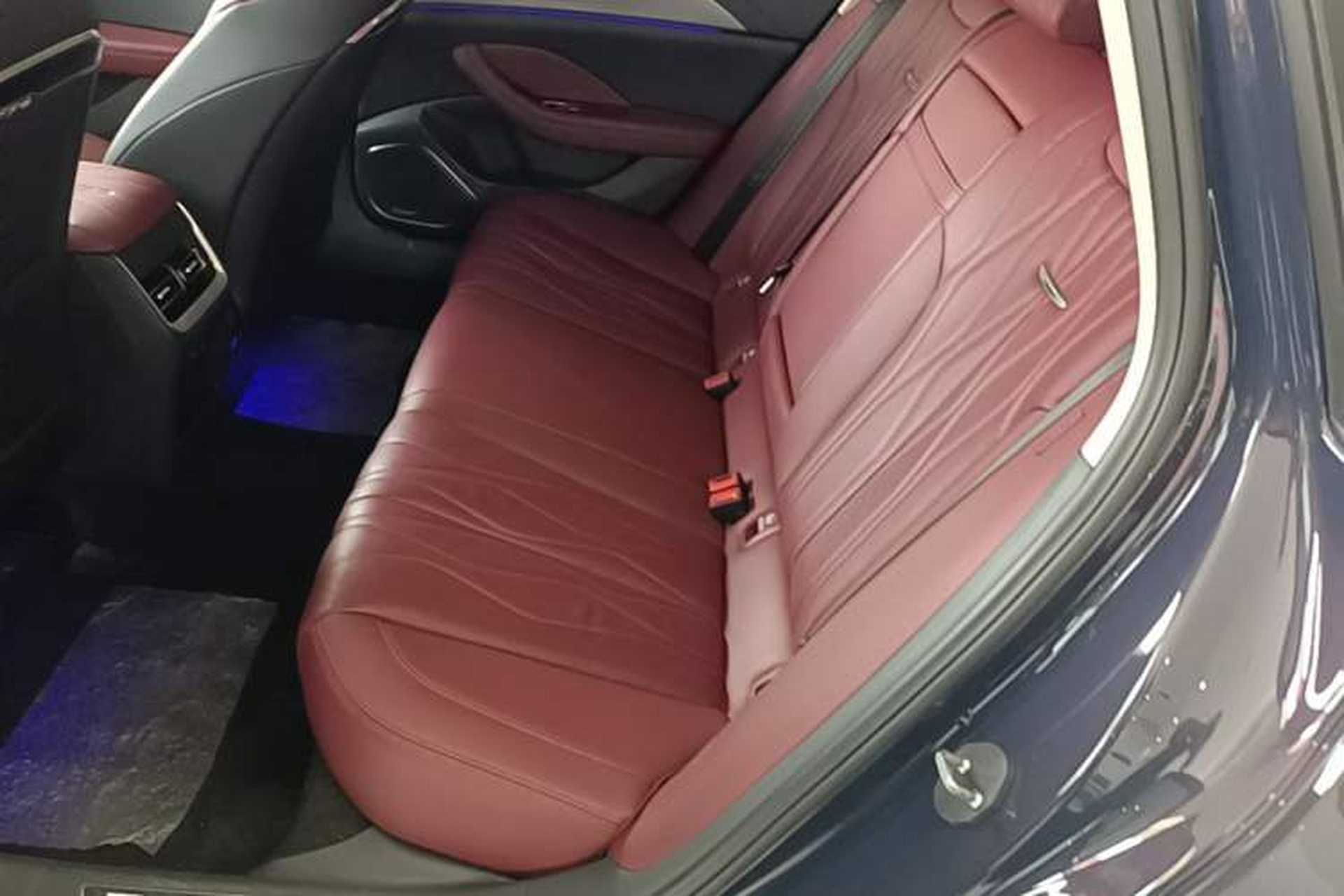 Used Hongqi H5 2024 2.0T Automatic Smart Connect Flagship Edition Left Rear Seat