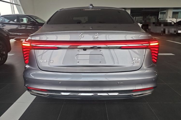 Used Hongqi H5 2024 2.0T Automatic Smart Connect Flagship Edition Rear