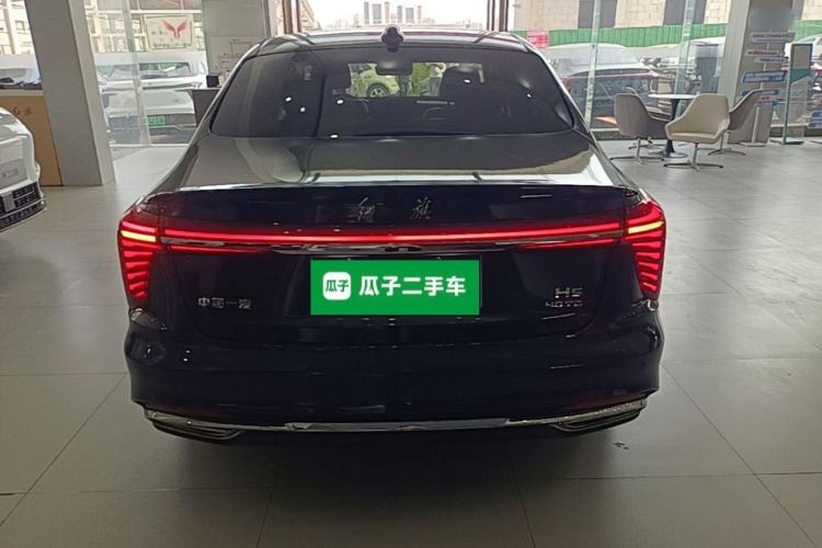 Used Hongqi H5 2024 2.0T Automatic Smart Connect Flagship Edition Rear