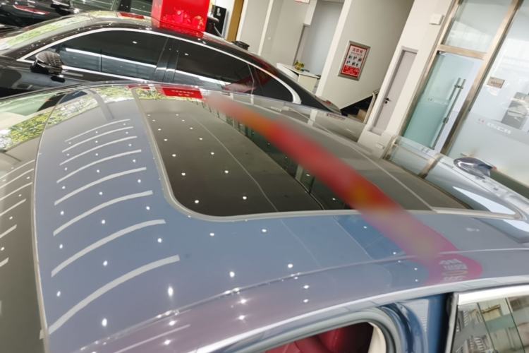 Used Hongqi H5 2024 2.0T Automatic Smart Connect Flagship Edition Roof
