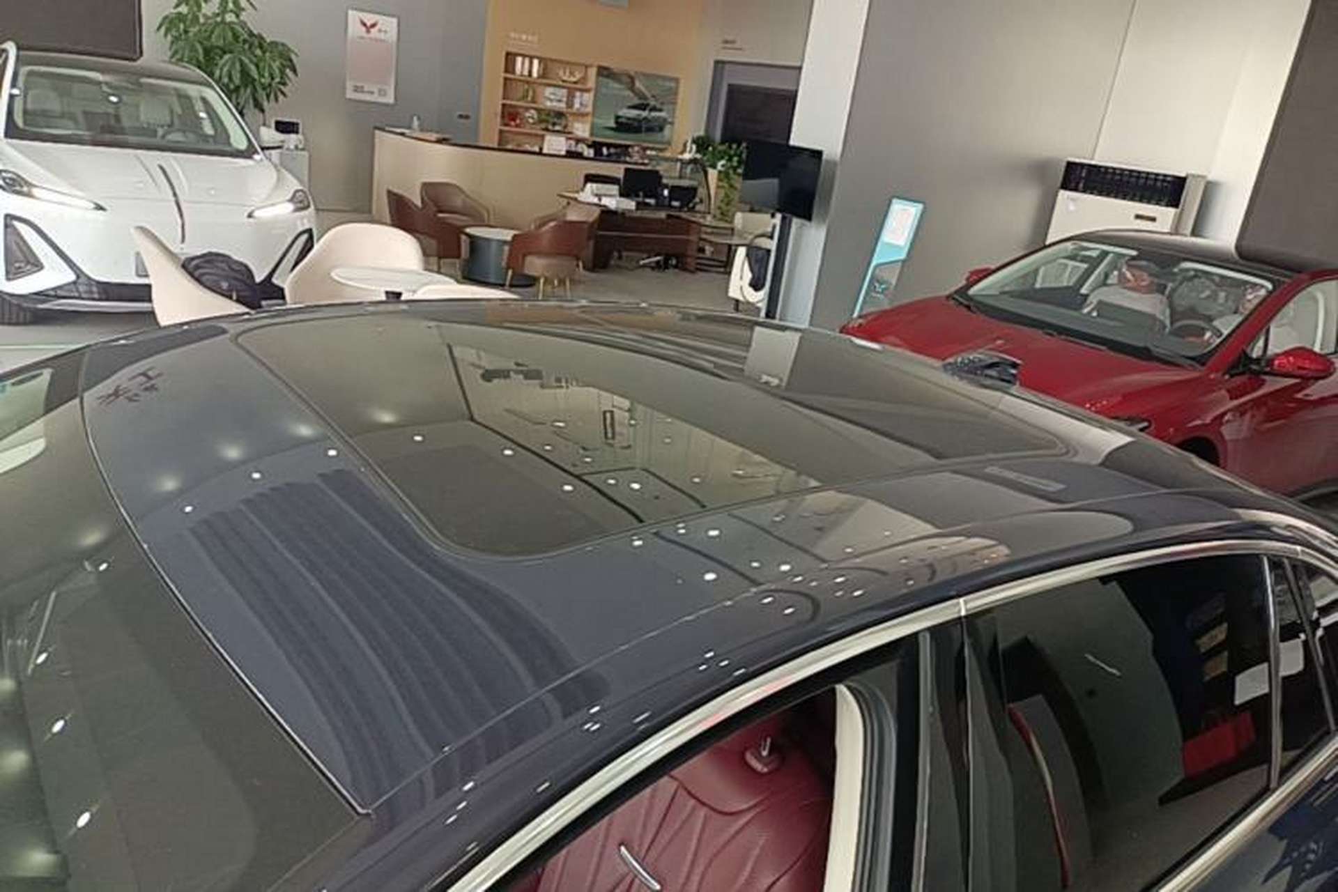 Used Hongqi H5 2024 2.0T Automatic Smart Connect Flagship Edition Roof