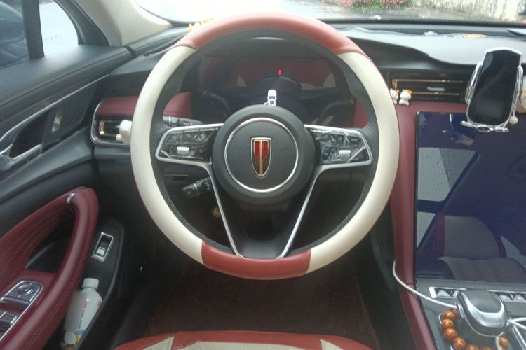 Used Hongqi H5 2024 2.0T Automatic Smart Connect Flagship Edition Steering Wheel