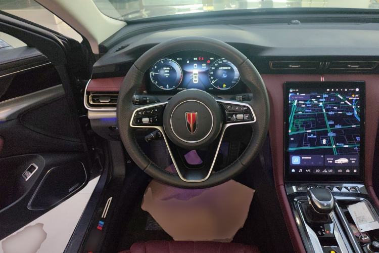 Used Hongqi H5 2024 2.0T Automatic Smart Connect Flagship Edition Steering Wheel
