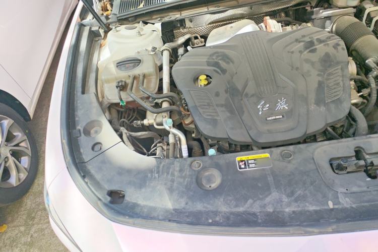 Used Hongqi H5 2024 2.0T Automatic Smart Connect Flagship Edition Engine Bay Right