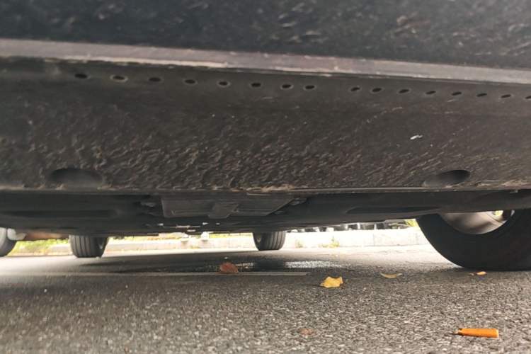 Used Hongqi H5 2024 2.0T Automatic Smart Connect Flagship Edition Chassis Front
