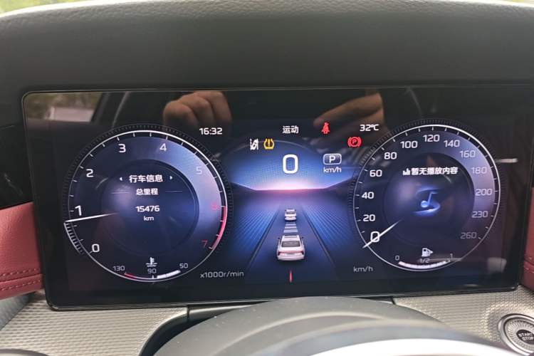 Used Hongqi H5 2024 2.0T Automatic Smart Connect Flagship Edition Instrument Cluster