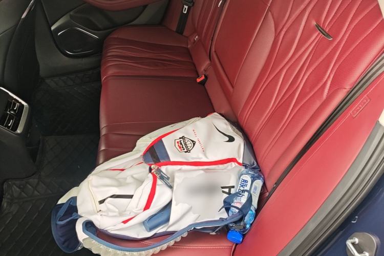 Used Hongqi H5 2024 2.0T Automatic Smart Connect Flagship Edition Left Rear Seat