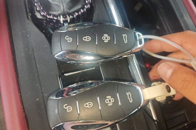 Used Hongqi H5 2024 2.0T Automatic Smart Connect Flagship Edition Interior 1