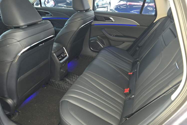 Used Hongqi H5 2024 2.0T Automatic Smart Connect Flagship Edition Interior 3