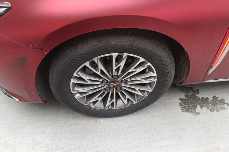 Used Hongqi H5 2024 1.5T DCT Smart Connect Flagship Edition Left Front Wheel Hub