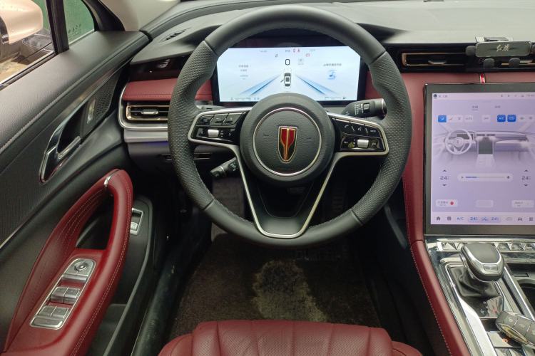 Used Hongqi H5 2024 2.0T Automatic Smart Connect Flagship Edition Steering Wheel