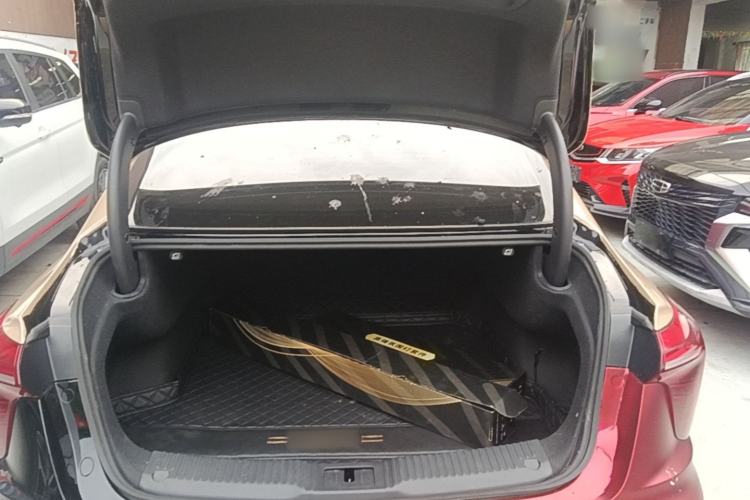 Used Hongqi H5 2024 1.5T DCT Smart Connect Flagship Edition Trunk
