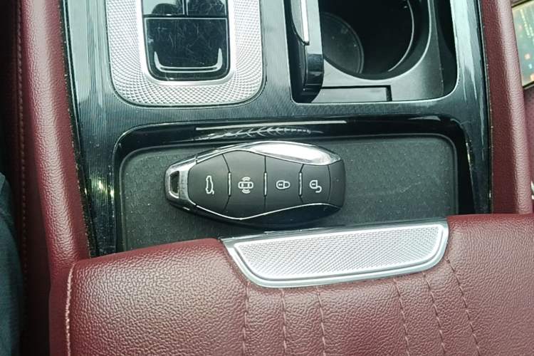 Used Hongqi H5 2024 1.5T DCT Smart Connect Flagship Edition Vehicle Key
