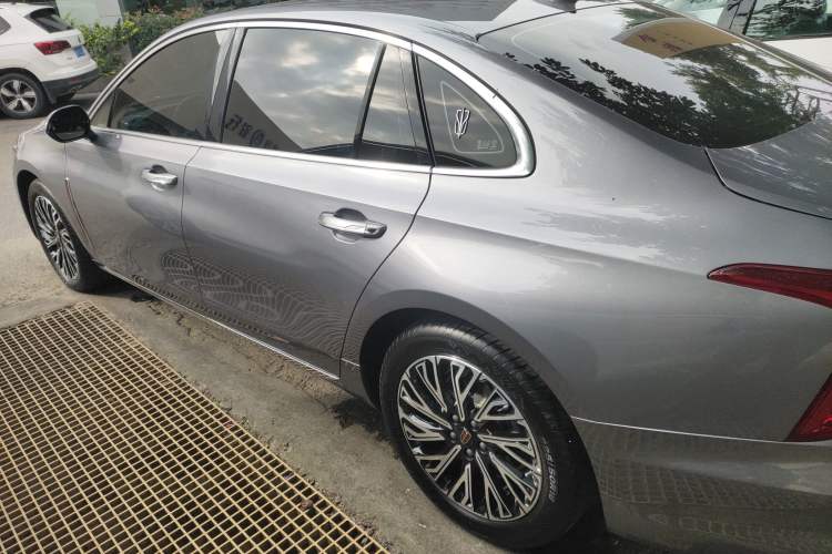 Used Hongqi H5 2024 2.0T Automatic Smart Connect Flagship Edition Exterior 3