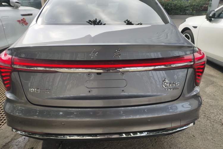 Used Hongqi H5 2024 2.0T Automatic Smart Connect Flagship Edition Exterior 4