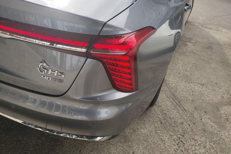 Used Hongqi H5 2024 2.0T Automatic Smart Connect Flagship Edition Exterior 6