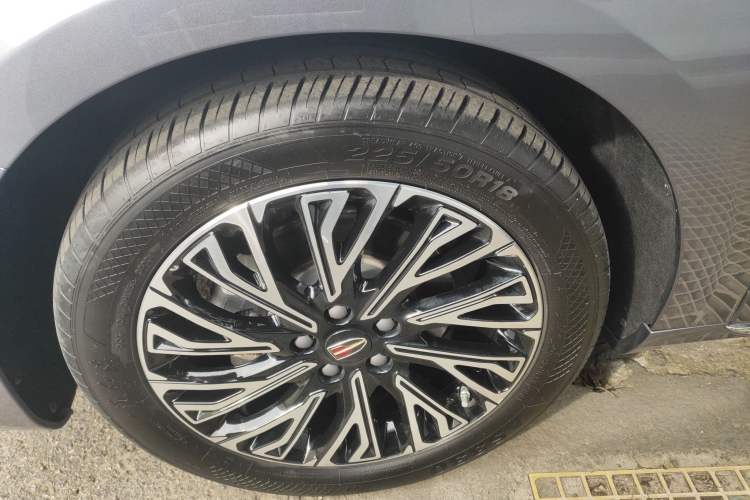 Used Hongqi H5 2024 2.0T Automatic Smart Connect Flagship Edition Exterior 7