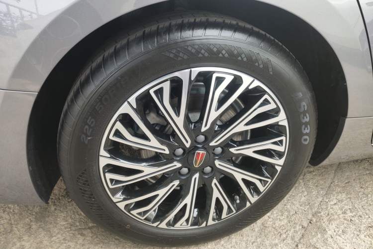 Used Hongqi H5 2024 2.0T Automatic Smart Connect Flagship Edition Exterior 8