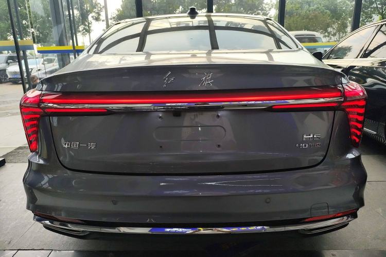 Used Hongqi H5 2024 2.0T Automatic Smart Connect Flagship Edition Rear