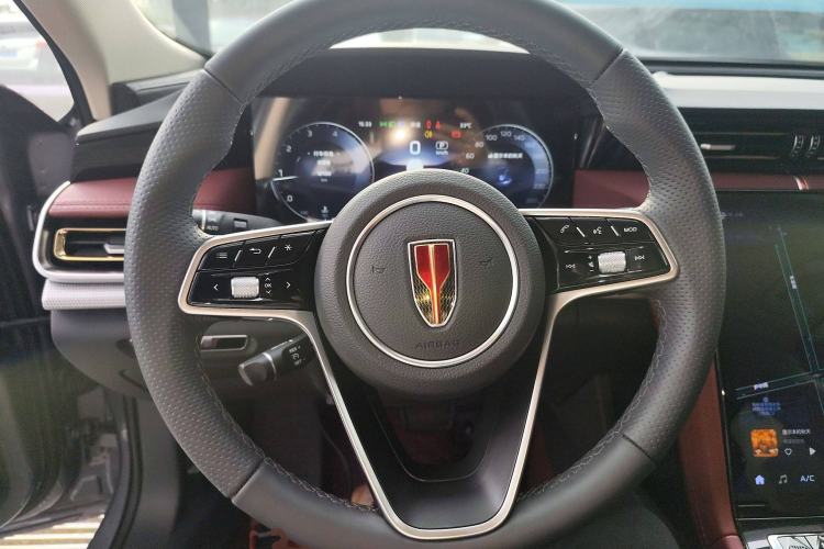 Used Hongqi H5 2024 2.0T Automatic Smart Connect Flagship Edition Steering Wheel