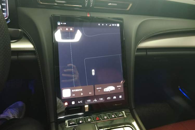 Used Hongqi H5 2024 1.5T DCT Smart Connect Flagship Edition Audio And AC Panel
