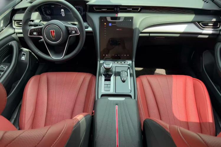 Used Hongqi H5 2024 1.5T DCT Smart Connect Flagship Edition Center Console