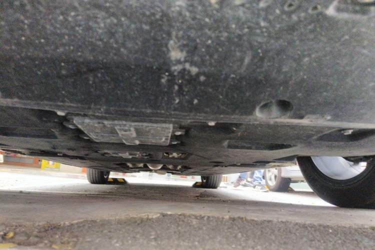 Used Hongqi H5 2024 2.0T Automatic Smart Connect Flagship Edition Chassis Front