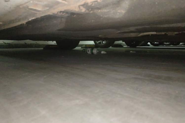 Used Hongqi H5 2024 1.5T DCT Smart Connect Flagship Edition Chassis Front Right
